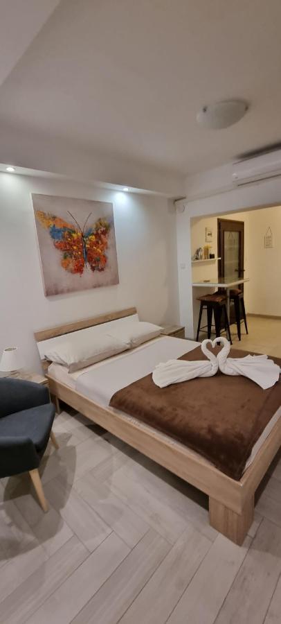 Apartmani Tatic Štinjan Екстериор снимка